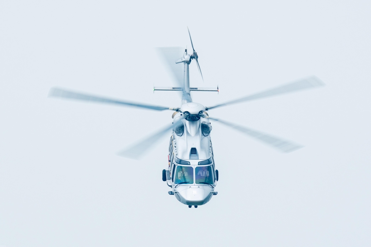 AC352进行飞行预演 摄影：岳书华-1